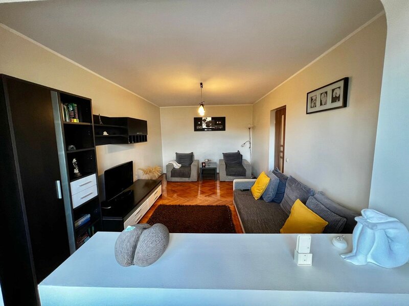 Titan -Metrou Nicolae Grigorescu,